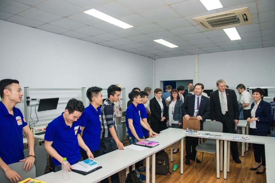 chế độ đãi ngộ du học sinh đức