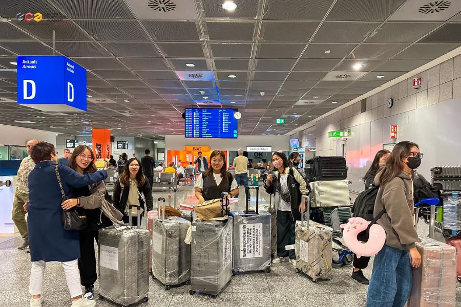 di chuyển từ sân bay đức